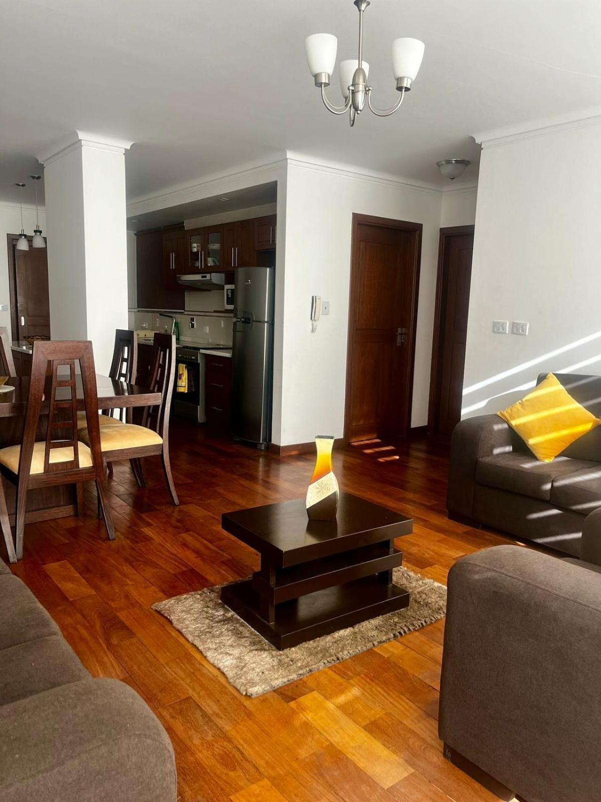 Apartment El Hogar - Sucursal America - Edificio Ferrara 1228 Con Garaje Cubierta *